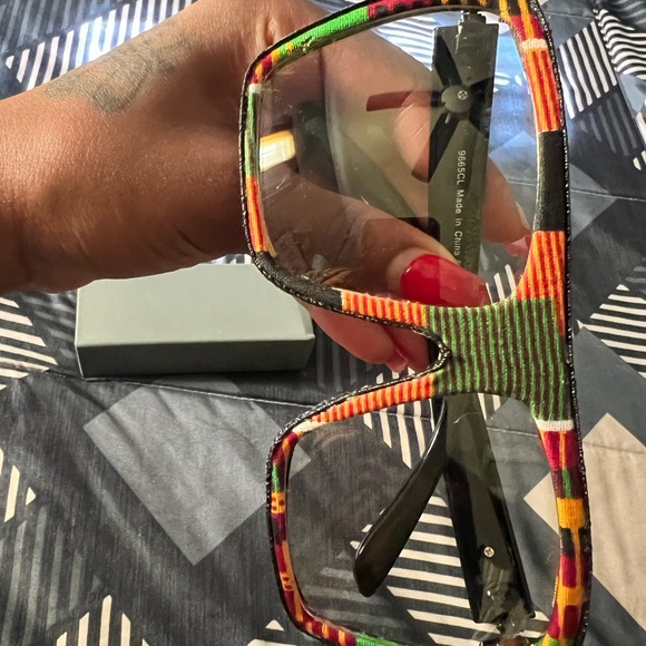 Kente cloth fashion glasses - Picture 3 of 5